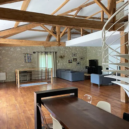 Feriehus Maison Loft Avec Terrasse